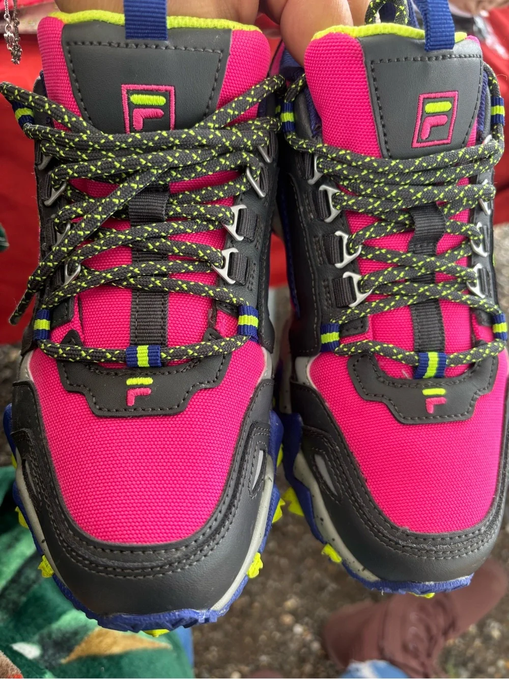 Fila vibrant pink